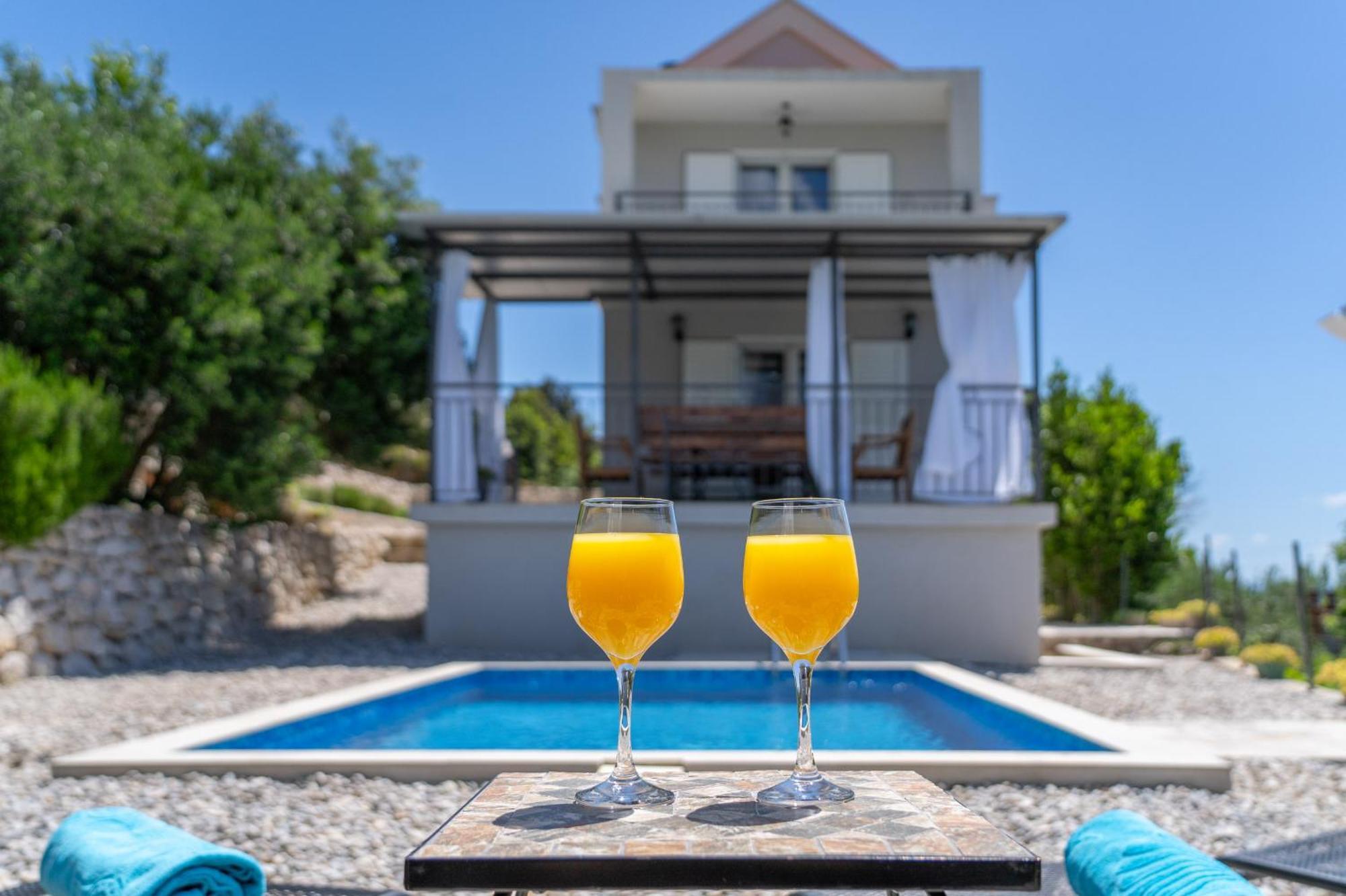 Villa With Sea View Podgora Eksteriør billede